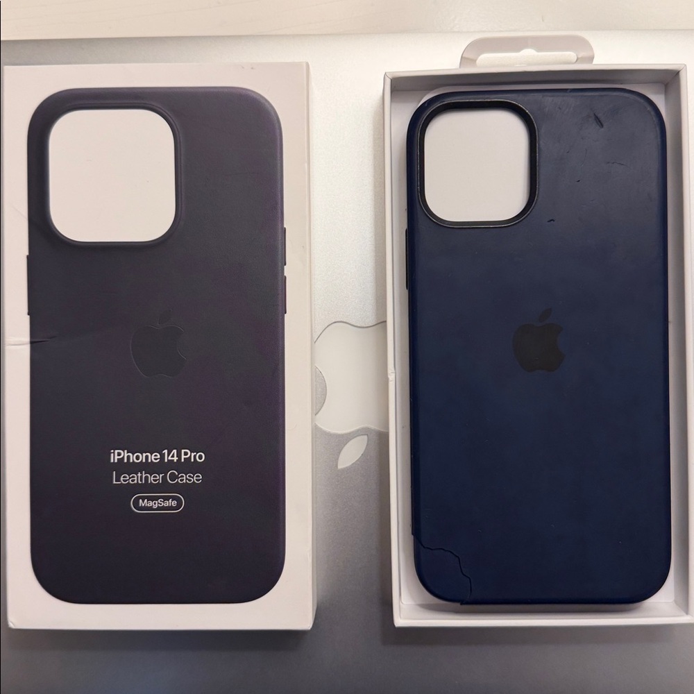 Genuine original Apple iPhone 14 Pro MagSafe leather case in Midnight